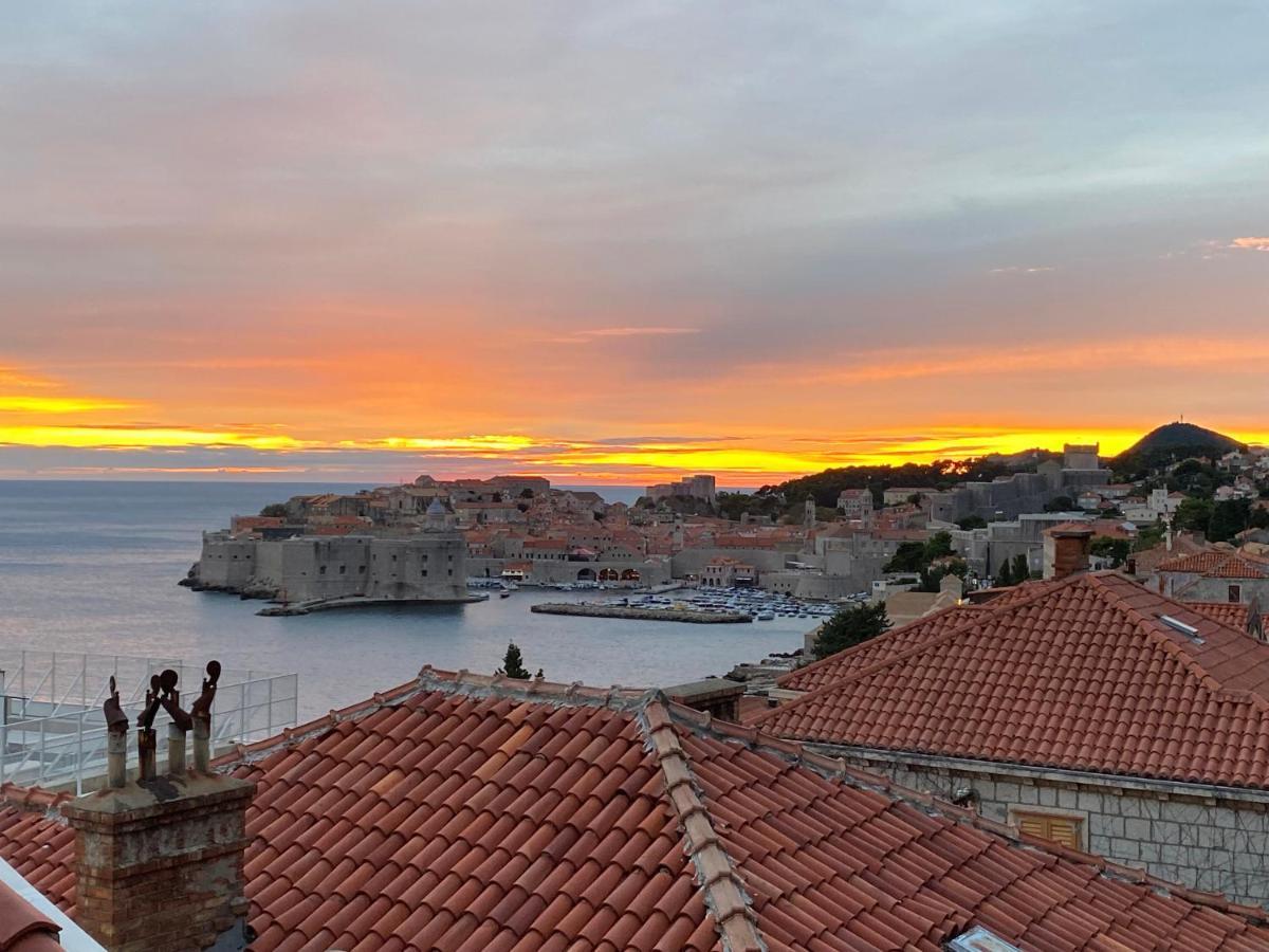 Sunset Over The Dubrovnik'S Old Town Ngoại thất bức ảnh